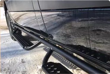 Marchepied en aluminium sur mesure pour accès sécurisé aux véhicules récréatifs